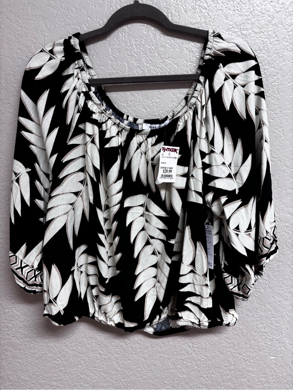 Rose + Olive NWT plus size blouse